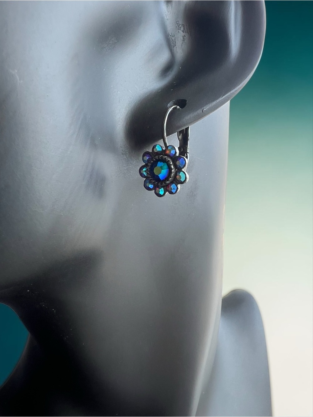 💖 Vintage Aurora Borealis Flower Leverback Earrings 💖